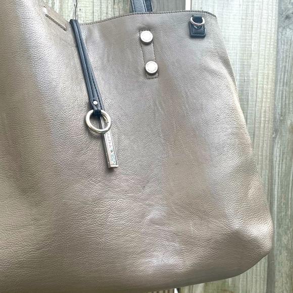 Calvin Klein Large Reversible VEGAN Tassel Tote Bag 13x13 - Picture 3 of 6